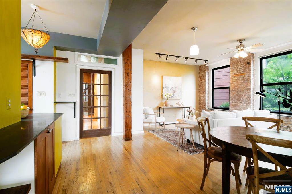 54-60 Mcwhorter Street #207