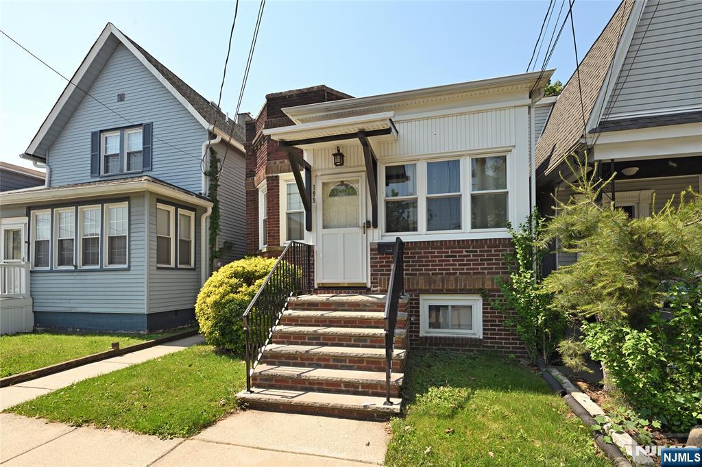 199 Franklin Street - Photo 2
