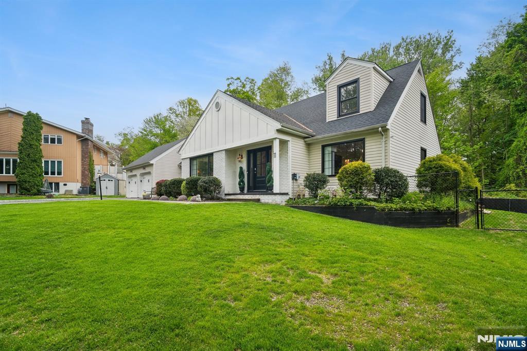 11 Auriemma Court — photo 36