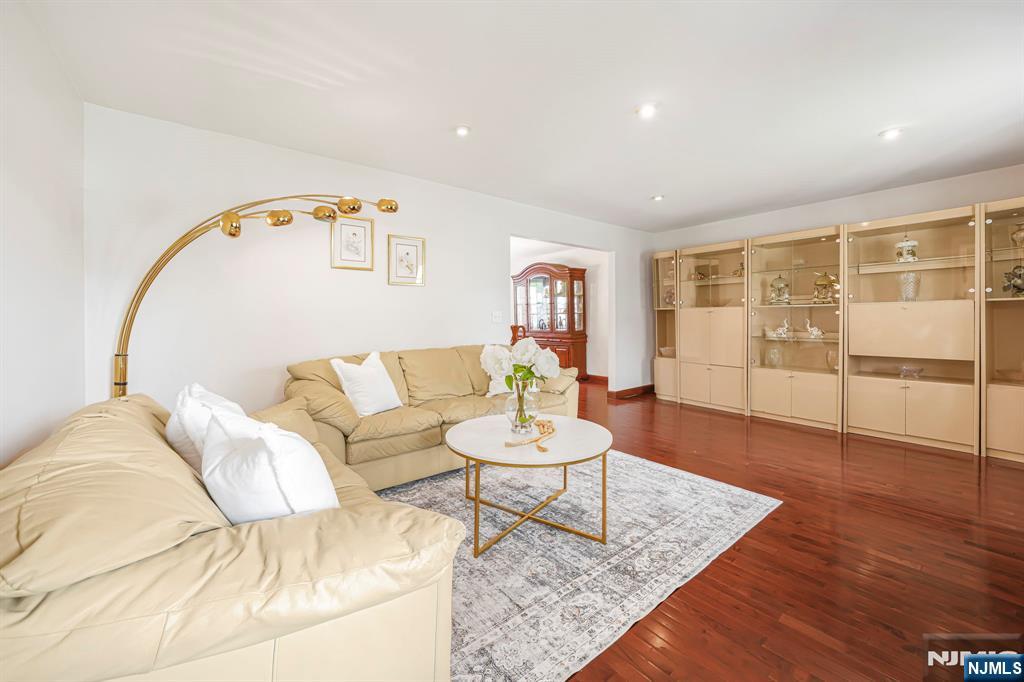 45 Holyoke Court - Photo 5