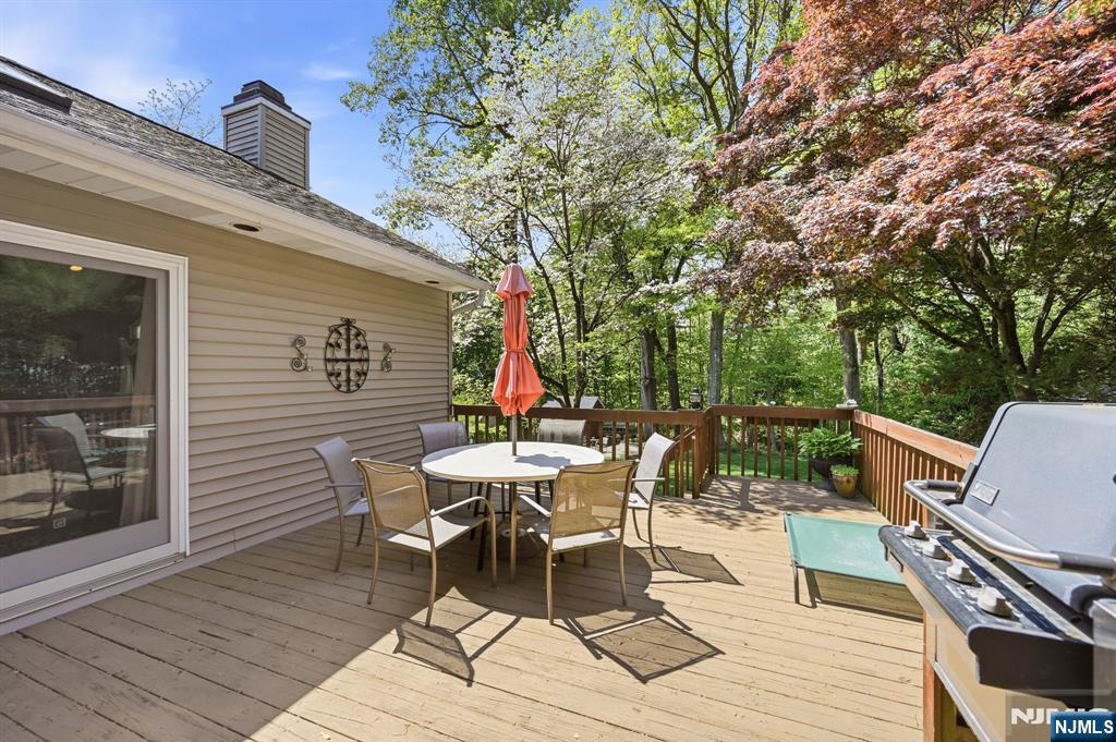 21 Lakeview Avenue, Park Ridge, NJ 07656 Listing Photo  34