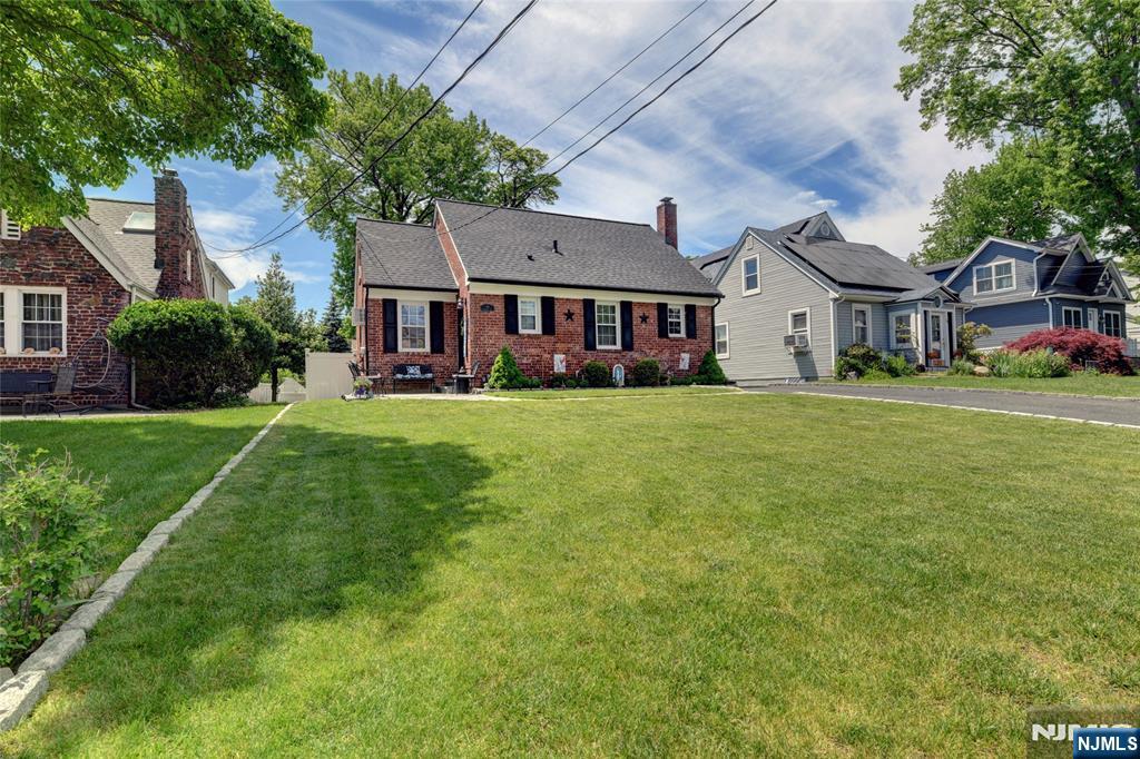60 Merritt Avenue - Photo 3