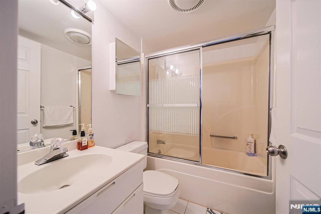 38 Moonachie Road, #402, Hackensack, NJ 07601 Listing Photo  13