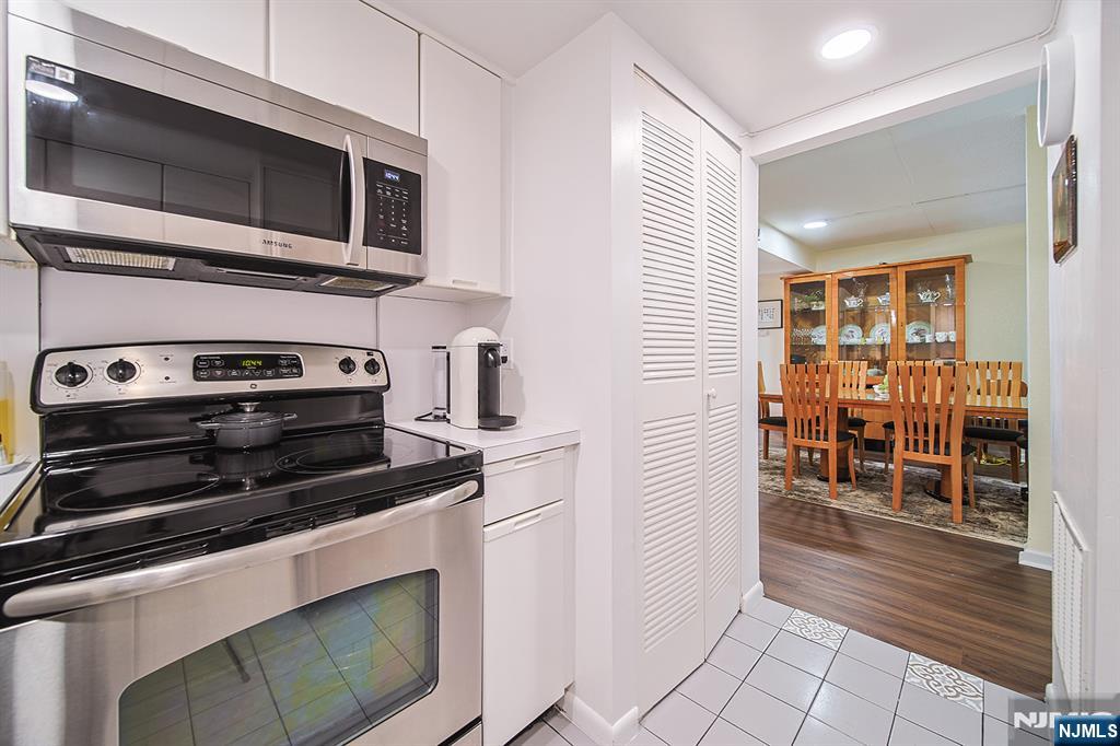 38 Moonachie Road, #402, Hackensack, NJ 07601 Listing Photo  21