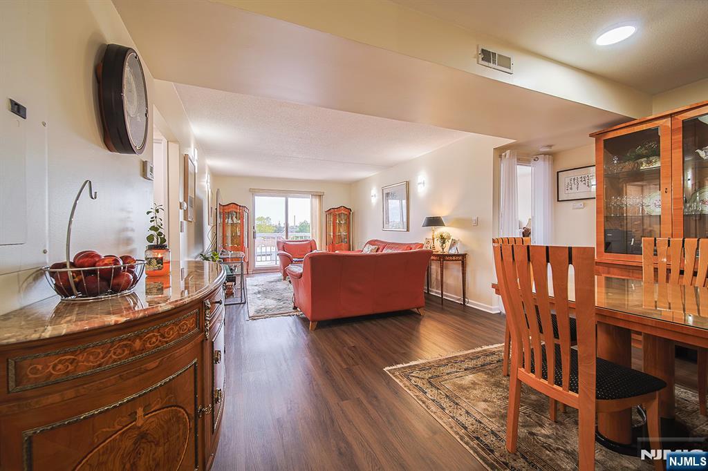 38 Moonachie Road 402 - Photo 4