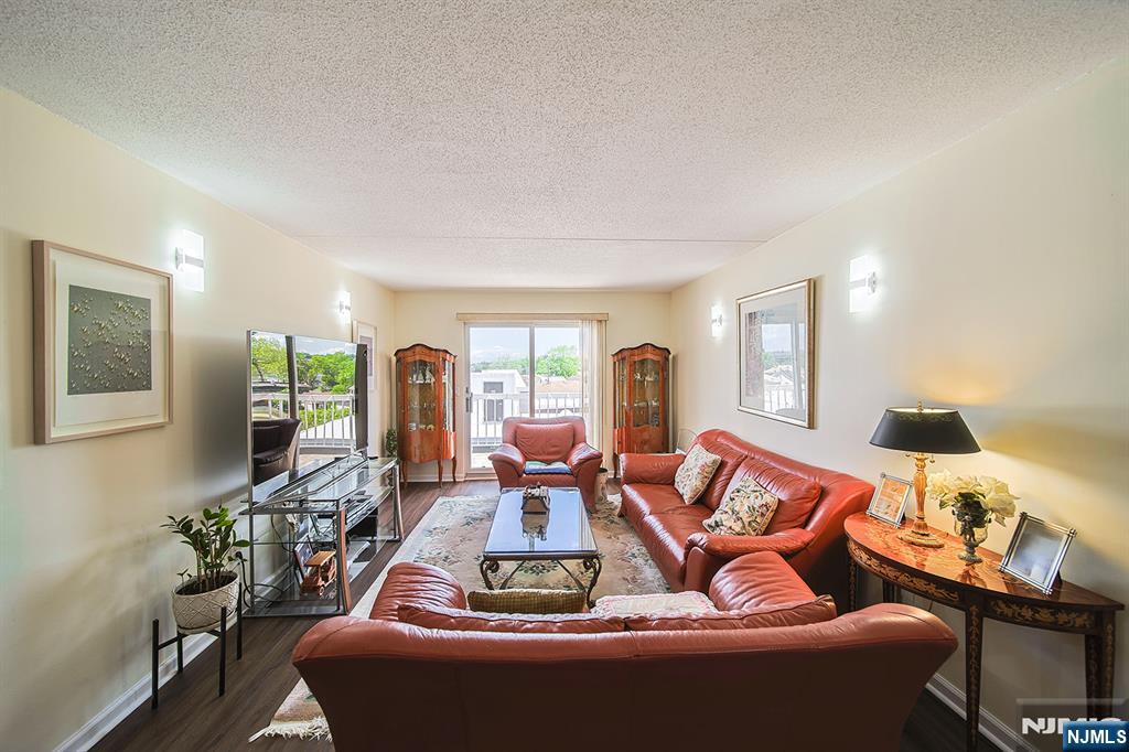 38 Moonachie Road 402 - Photo 5