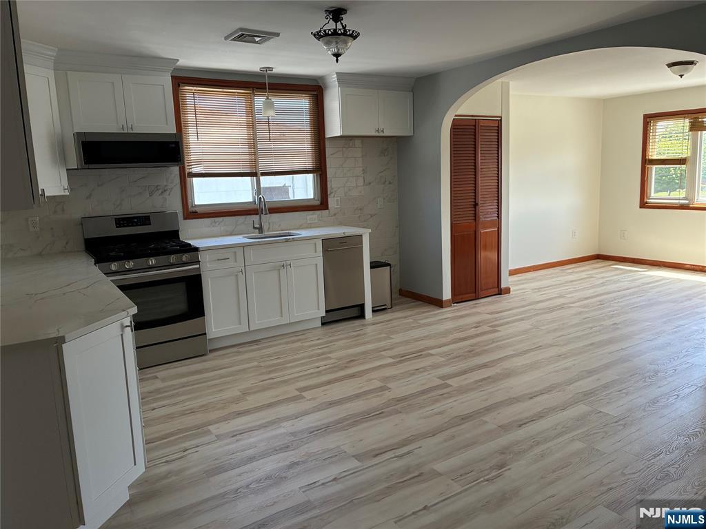 47 Kingsland Avenue 2 - Photo 2