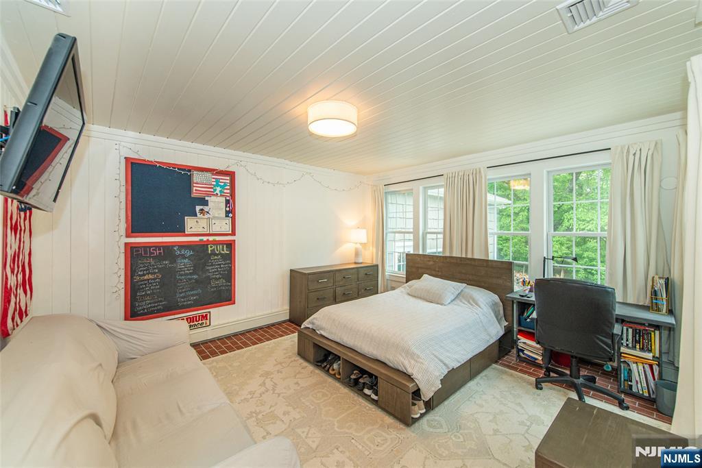 724 Ridge Road, Kinnelon Borough, NJ 07405 Listing Photo  35