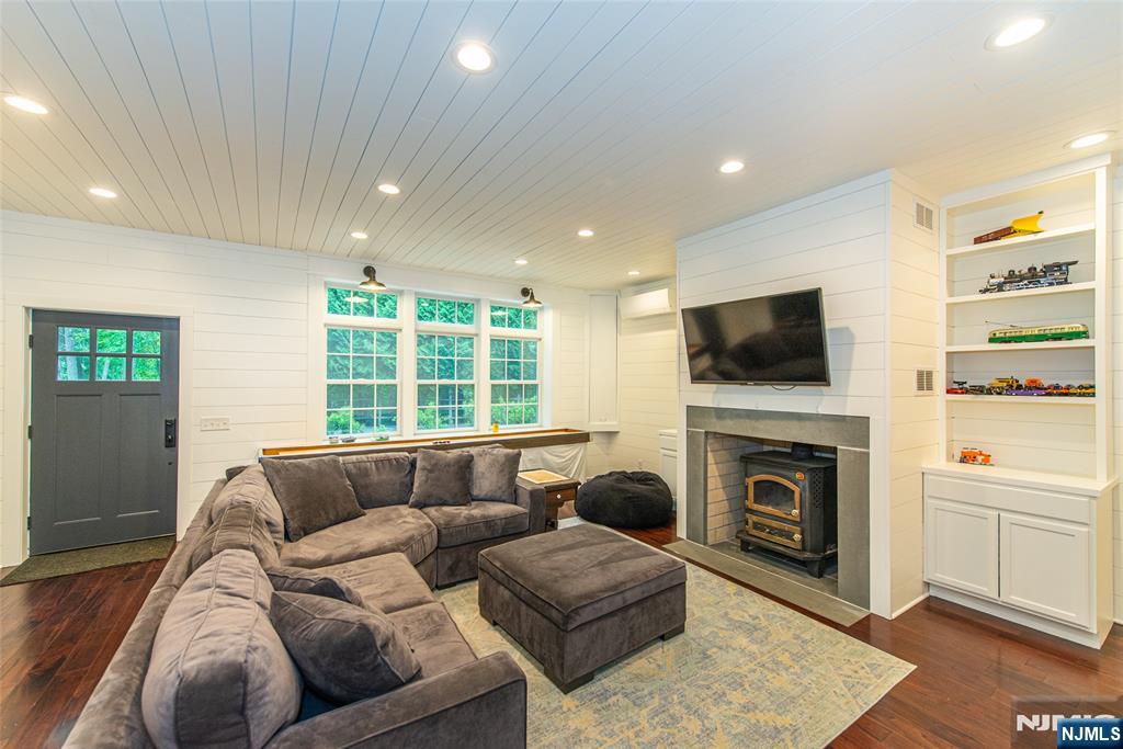 724 Ridge Road - Photo 5