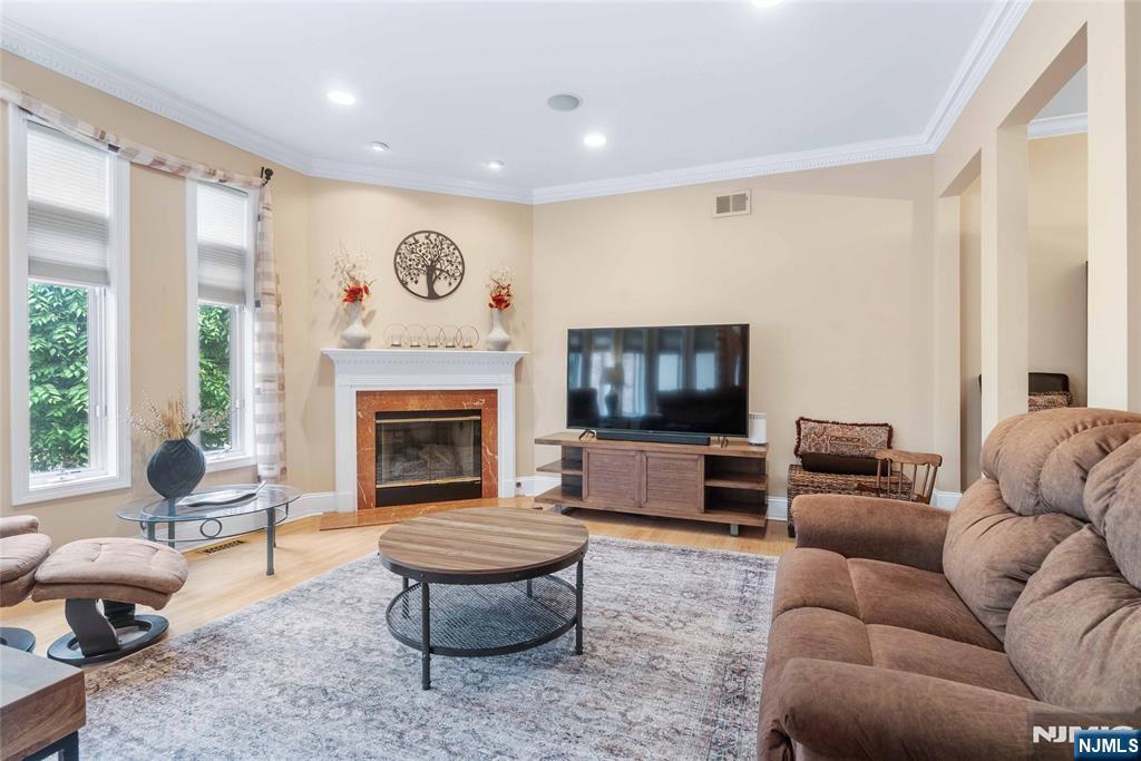 103 Hudson Cove - Photo 2