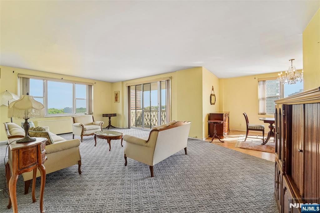 2000 Linwood Avenue 11A - Photo 4