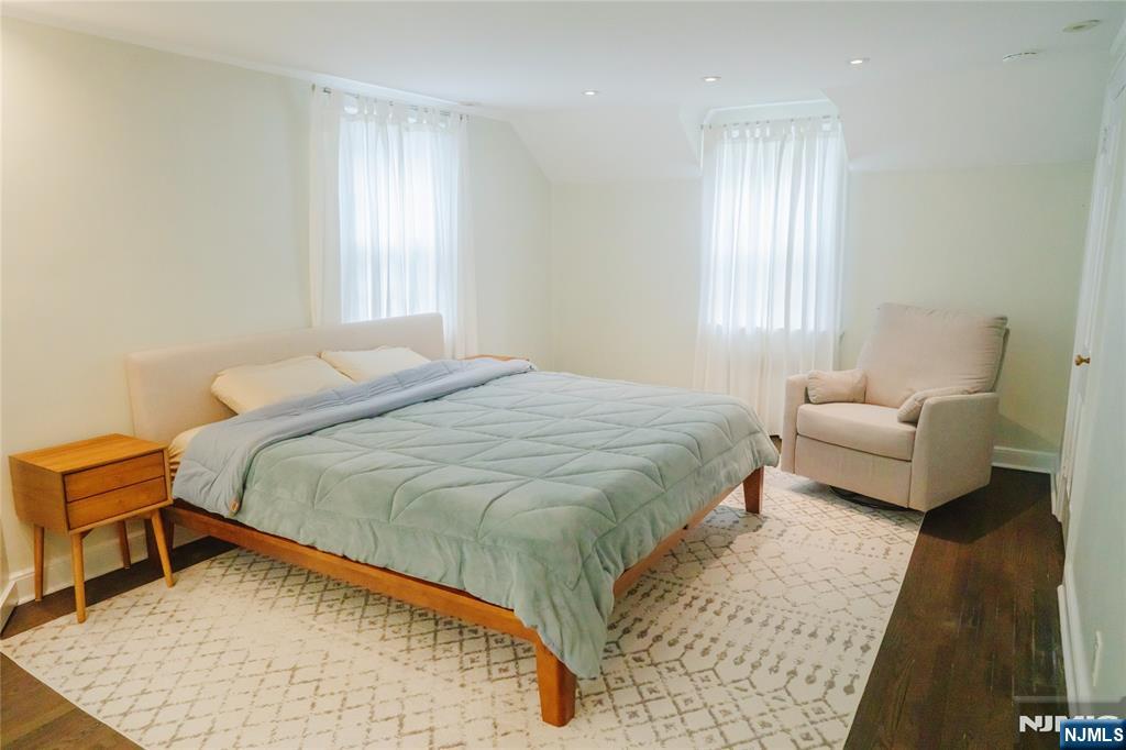 435 Meeker Street — photo 12