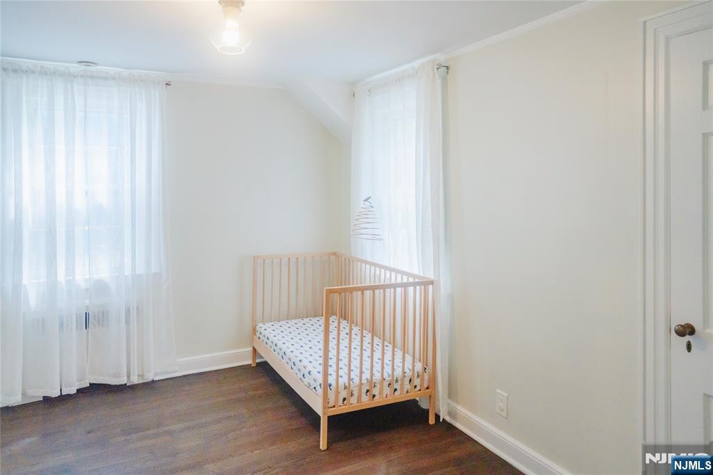 435 Meeker Street — photo 17