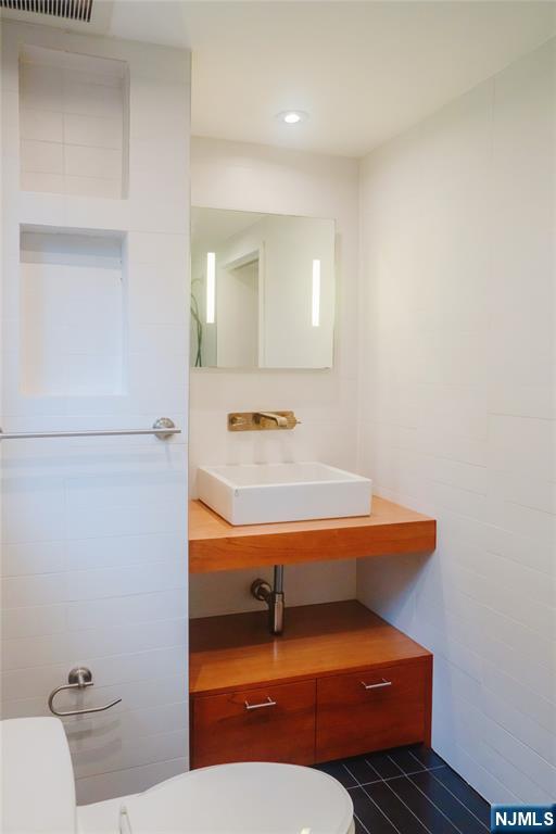435 Meeker Street — photo 20
