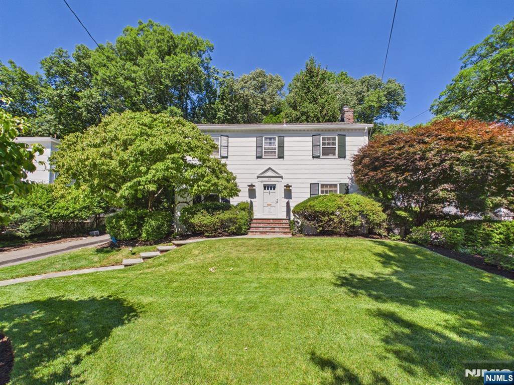 318 Beechwood Road - Photo 1