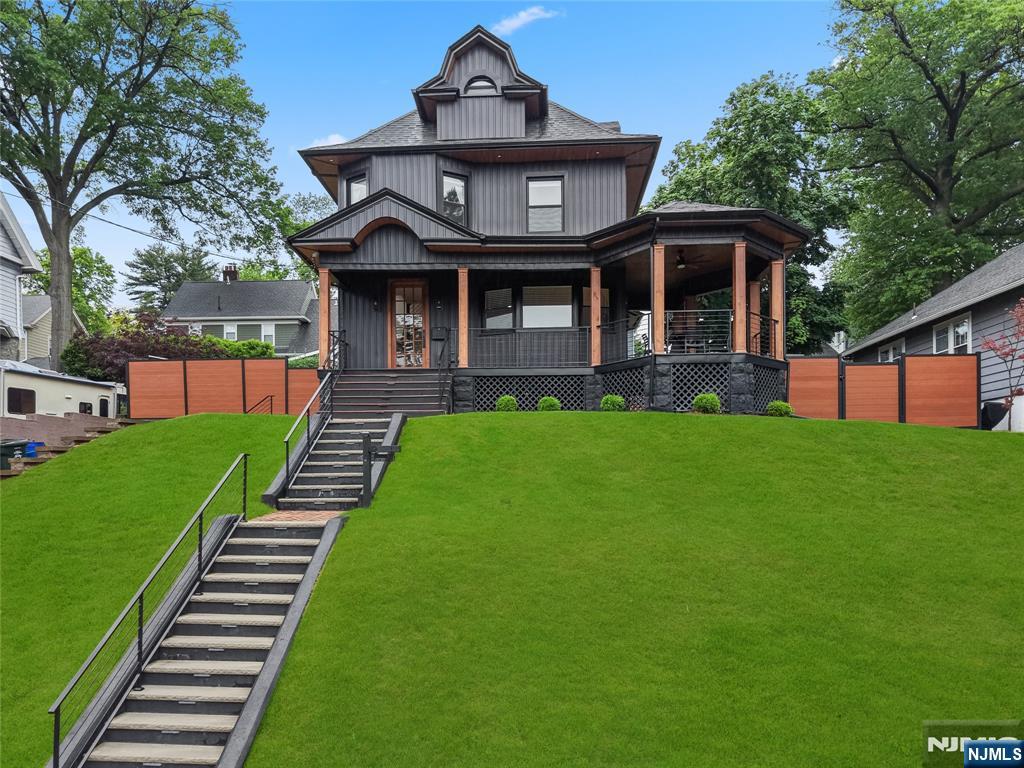 187 Hillside Avenue - Photo 3