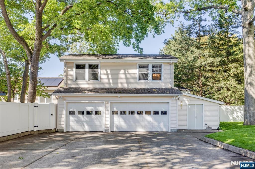 230 Springfield Avenue — photo 42