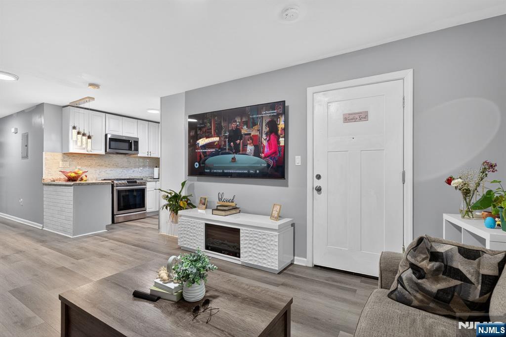 121 Main Street - Photo 5