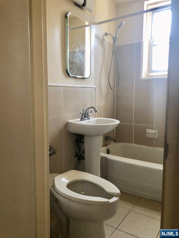 2160 Center Avenue 3J - Photo 5