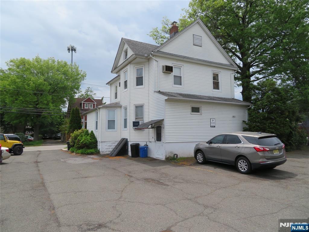 12 Bergen Street - Photo 1