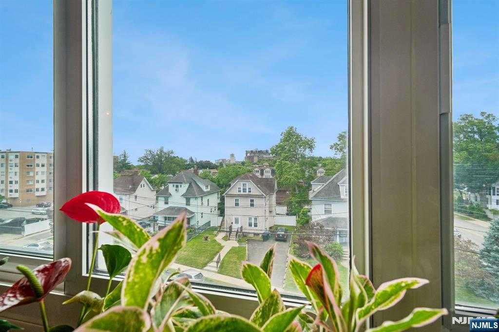 310 Lookout Avenue #501