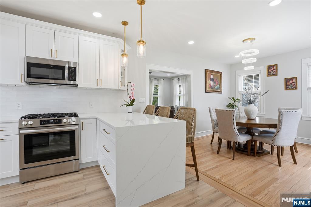88 Lindbergh Boulevard, Teaneck, NJ 07666 Listing Photo  12
