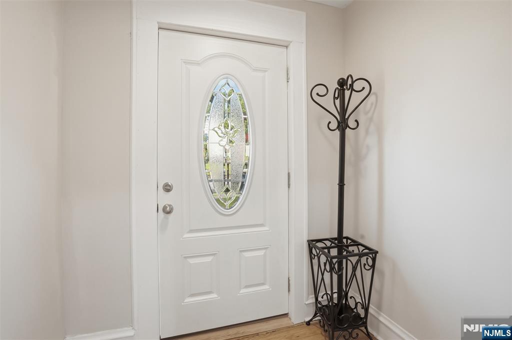 88 Lindbergh Boulevard, Teaneck, NJ 07666 Listing Photo  4