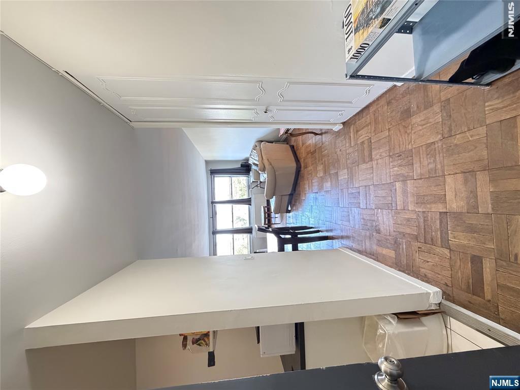 2100 Linwood 4P - Photo 5