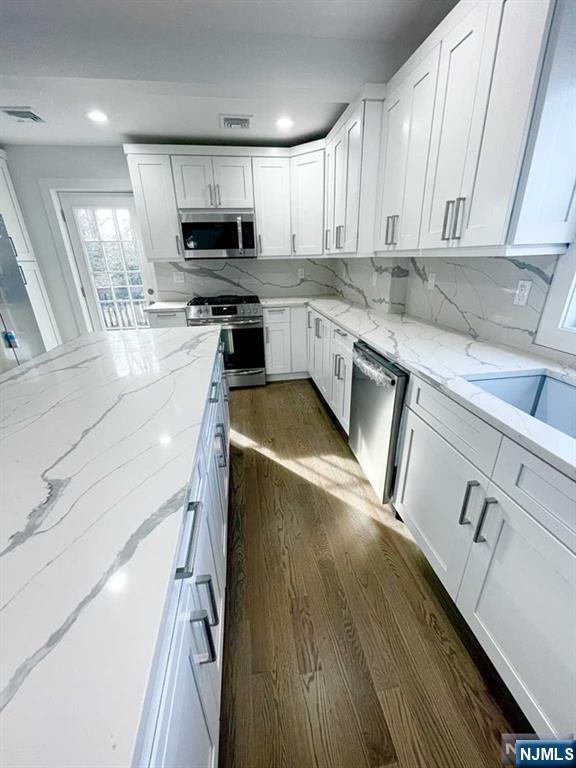 Photo 3 of Single family home for sale at 40 Grant Ave, Cresskill, NJ 07626 | MLS# 26019307 | Listing updated on 2026-09-15