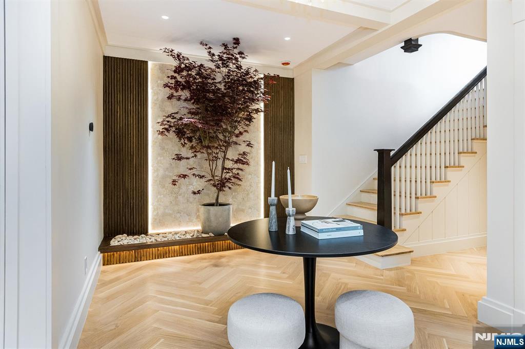 2 Russell Terrace - Photo 4