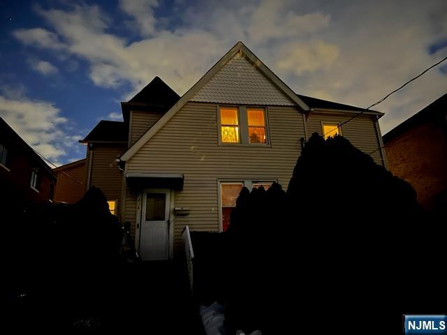 <p>Listings That Reflect Our Standards</p>