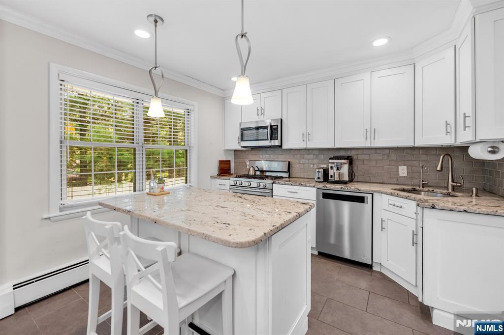364 Knickerbocker Road, Cresskill, NJ 07626 Listing Photo  13