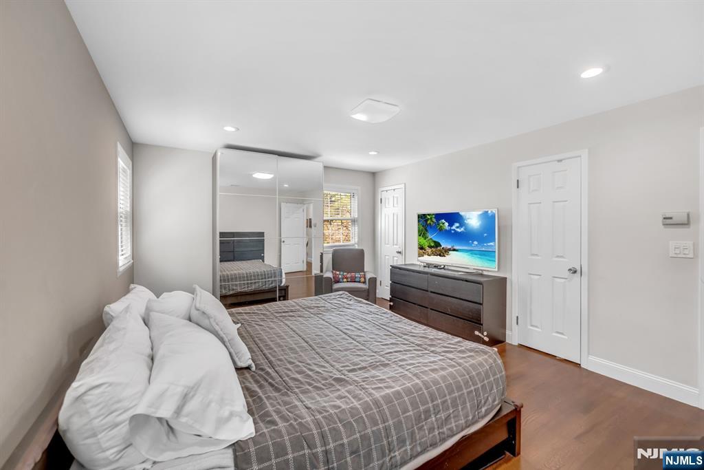 364 Knickerbocker Road, Cresskill, NJ 07626 Listing Photo  20