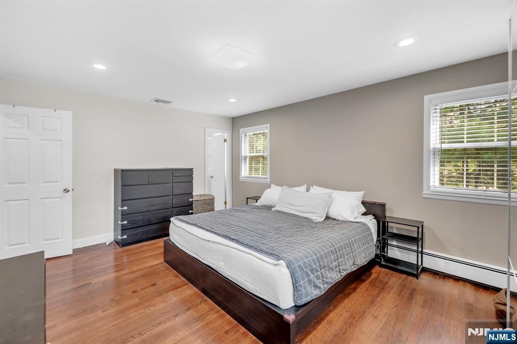 364 Knickerbocker Road, Cresskill, NJ 07626 Listing Photo  21