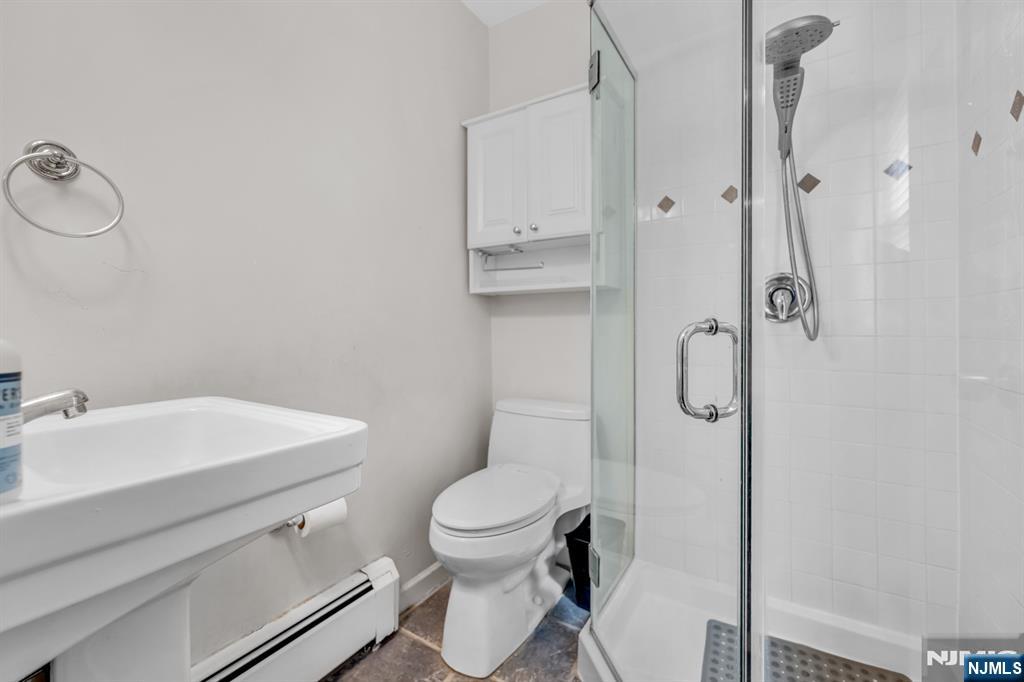 364 Knickerbocker Road, Cresskill, NJ 07626 Listing Photo  23