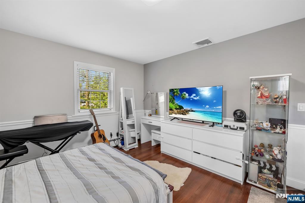 364 Knickerbocker Road, Cresskill, NJ 07626 Listing Photo  25