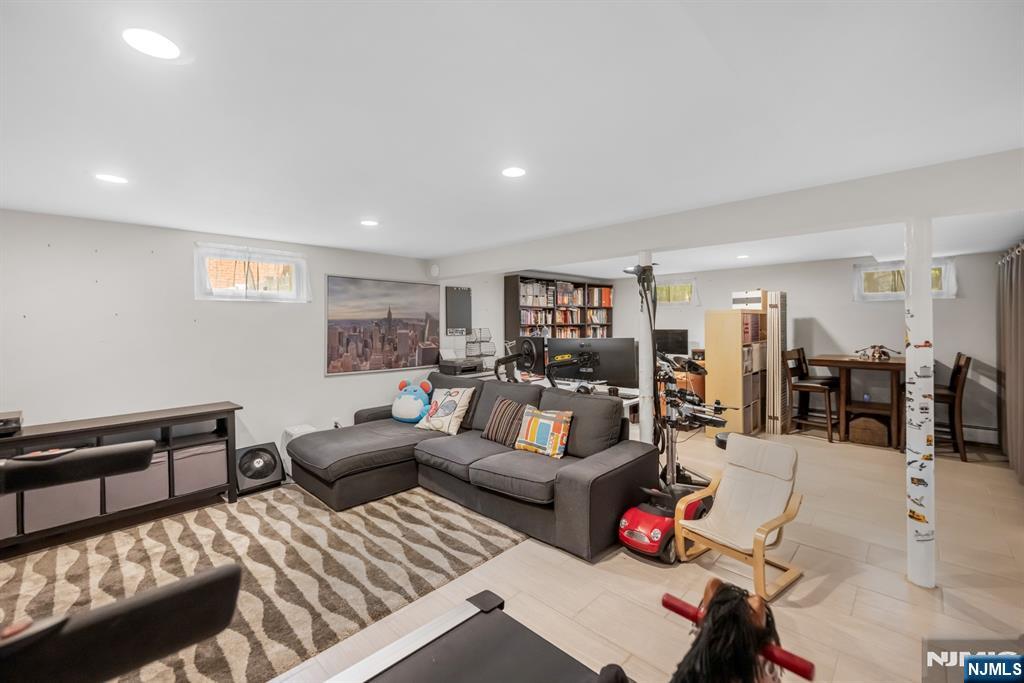 364 Knickerbocker Road, Cresskill, NJ 07626 Listing Photo  37
