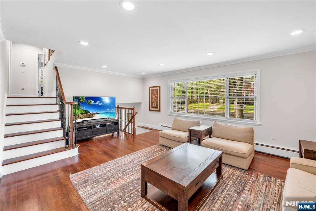 364 Knickerbocker Road, Cresskill, NJ 07626 Listing Photo  6