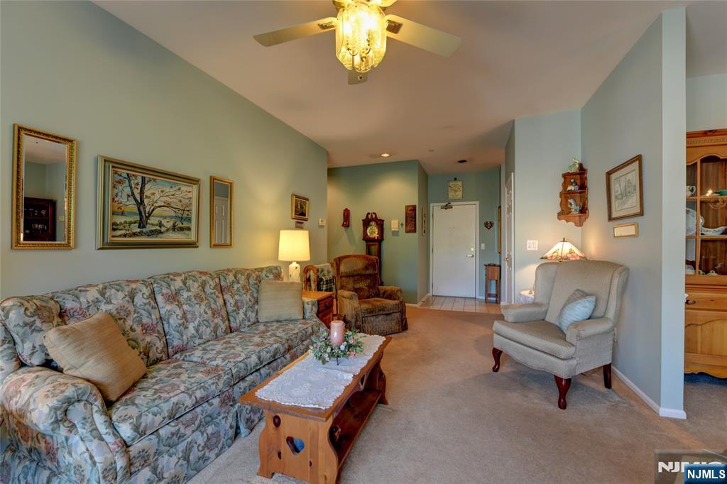 2 Richmond Road 312 - Photo 4