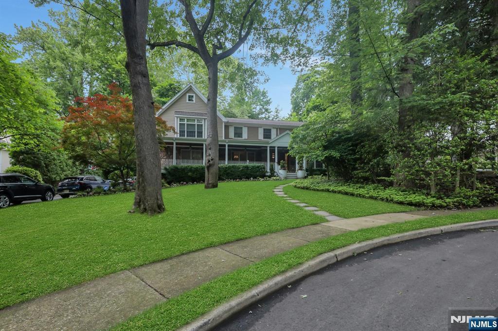 245 Allison Court - Photo 1