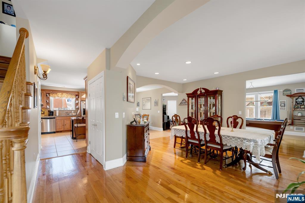 395 Wood Ridge Avenue - Photo 5