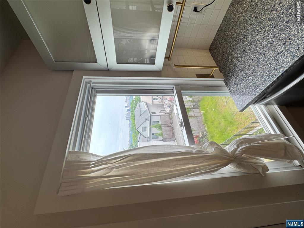 21 Valley Place 3 - Photo 13