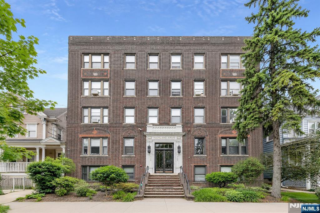 115 Highland Avenue 10 - Photo 2