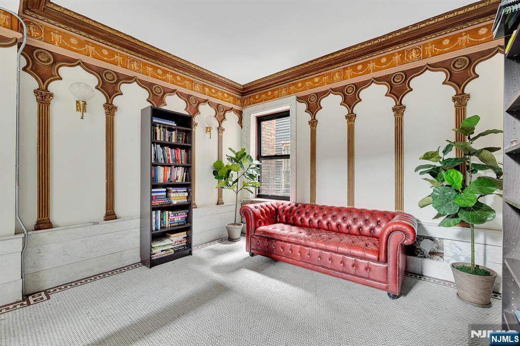 115 Highland Avenue #10