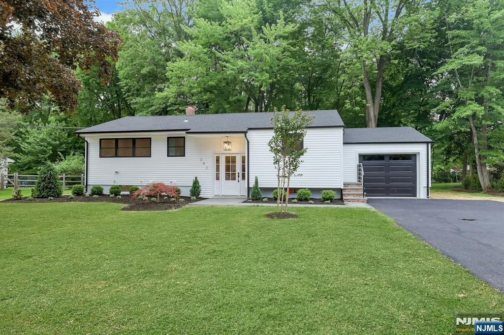 282 Spring Valley Road - Photo 2