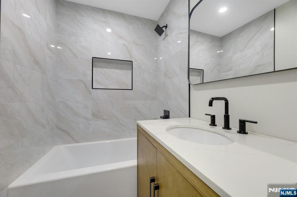 282 Spring Valley Road, Park Ridge, NJ 07656 Listing Photo  30