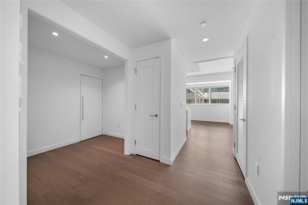 800 Ave At Port Imperial Boulevard 914 - Photo 3
