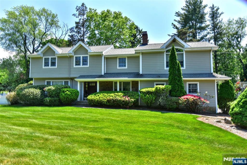 3 Avon Place - Photo 1