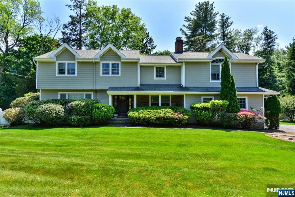 3 Avon Place - Photo 3