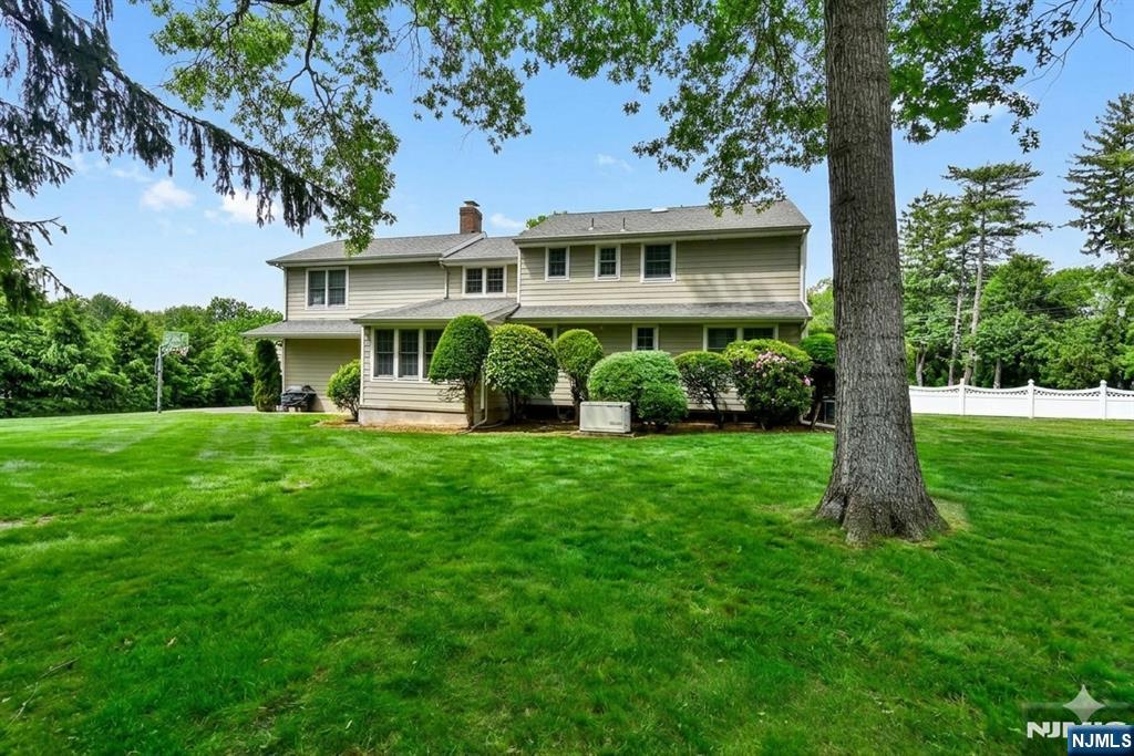 Homes for sale in Woodcliff Lake, NJ | 3 Avon Pl, Woodcliff Lake, NJ 07677 | MLS# 26019363